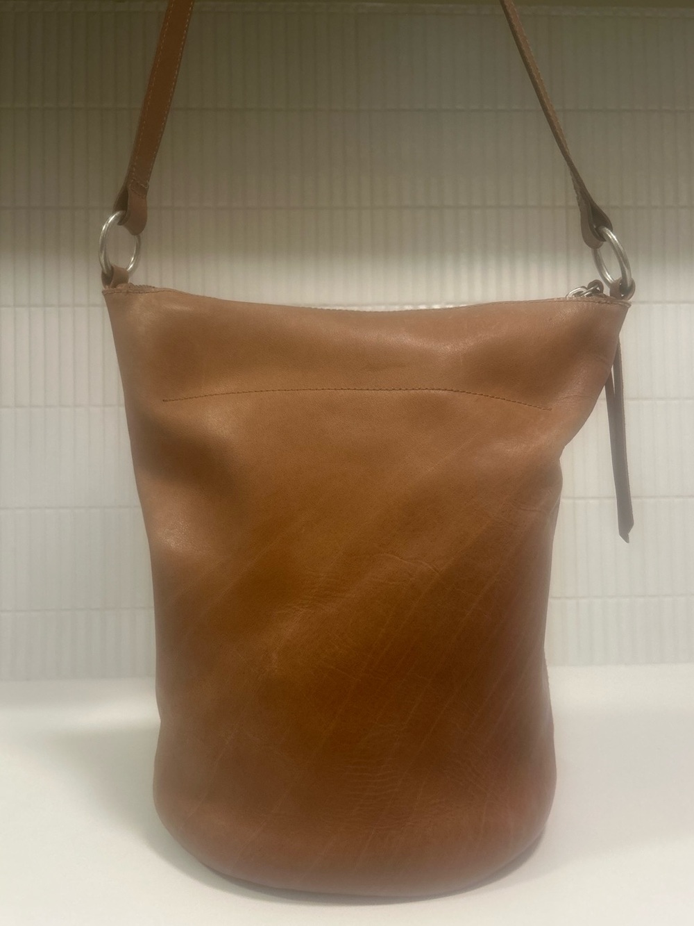 Madewell The Lisbon O-Ring Leather Bucket Bag - Picture 2 of 11